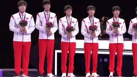 C9战队中单选手身体不适触发紧急替补规则，阵容调整失利致季后赛形势严峻-必威电竞